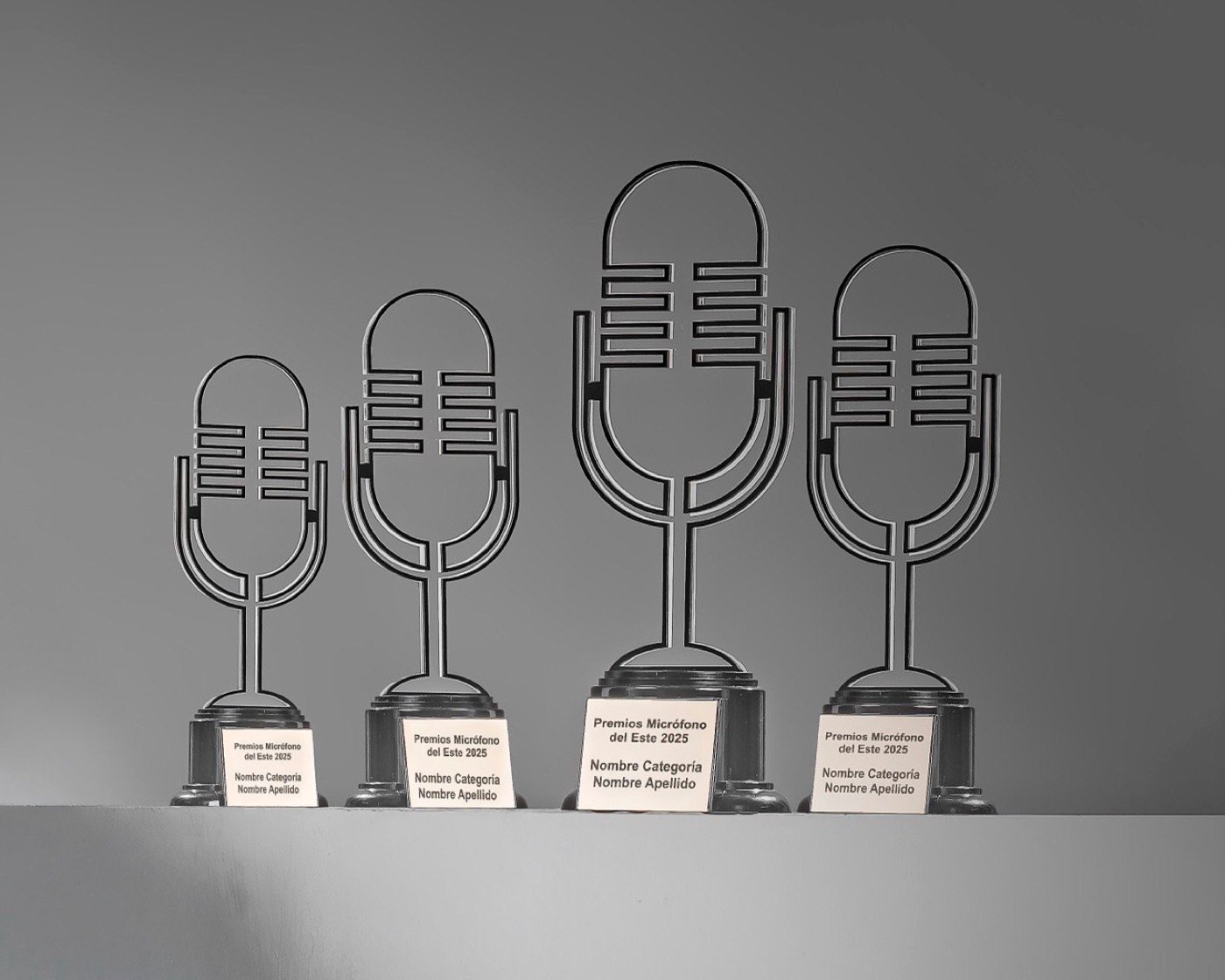 Estatuillas Premio Micrófono del Este